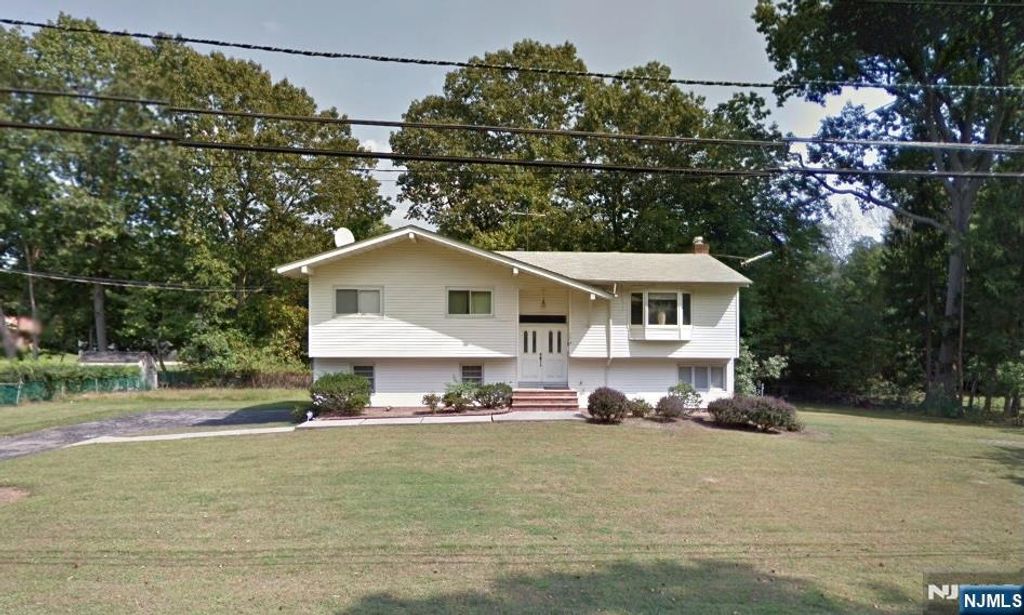 Photo of 174 Richard Avenue, River Vale, NJ 07675 (MLS # 26012152)