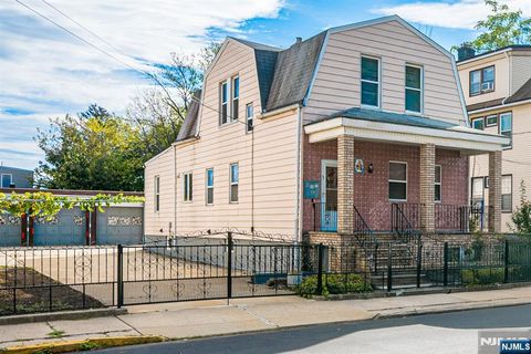 5 Norwood Avenue Irvington NJ 07111