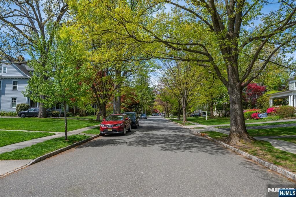 Photo of 34 Oakwood Avenue, Montclair, NJ 07043 (MLS # 26014715)