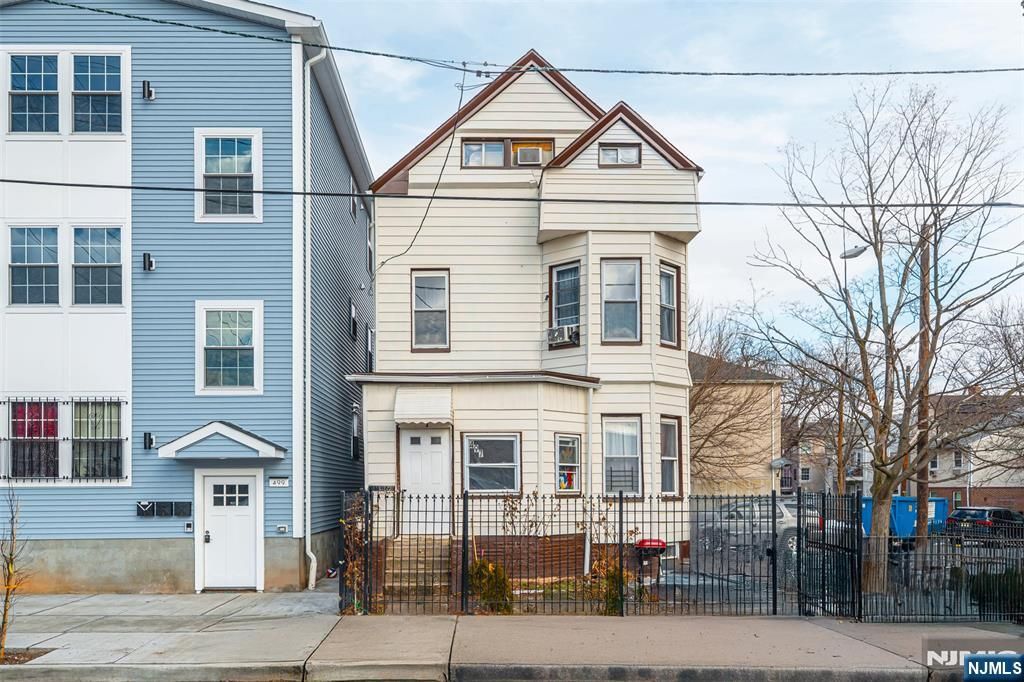 Photo of 497 7th Avenue, Newark, NJ 07107 (MLS # 26006540)