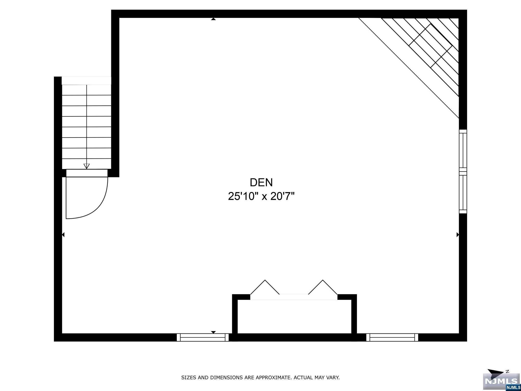 Main image without alt text