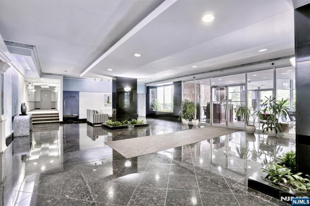 280 Prospect Avenue 5F