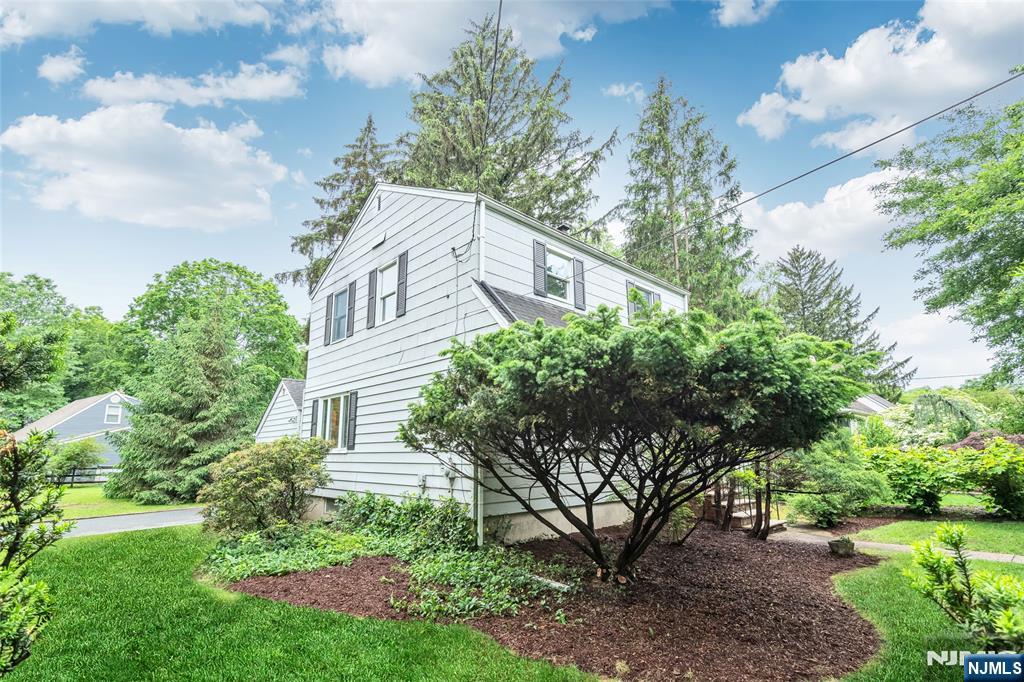 330 Vesta Court
