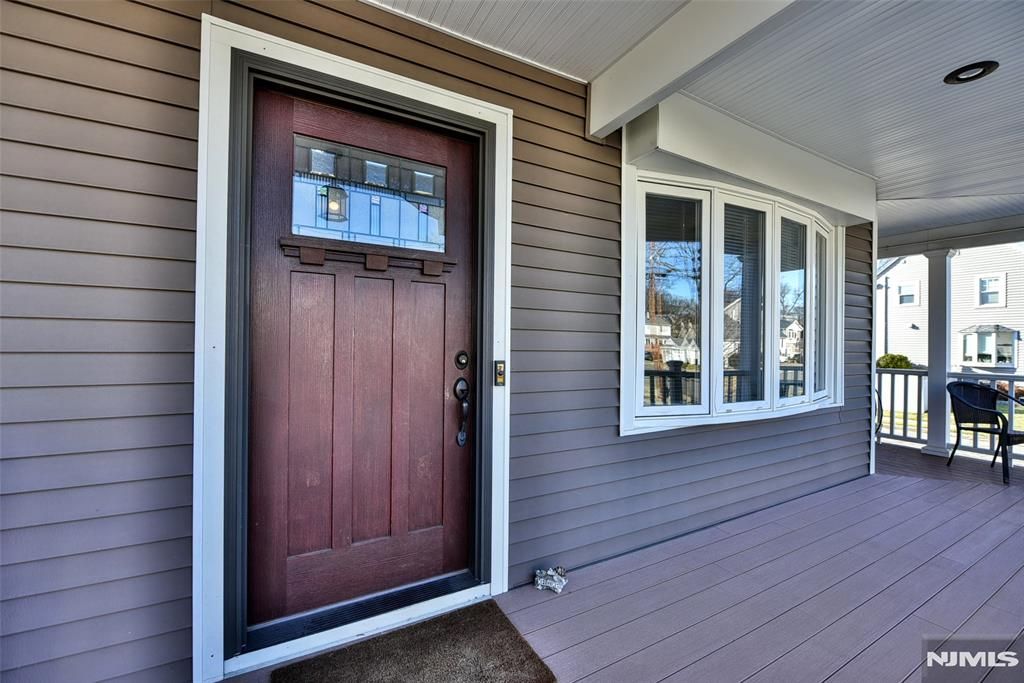 Photo of 26 Waldwick Avenue, Waldwick, NJ 07463 (MLS # 25044004)