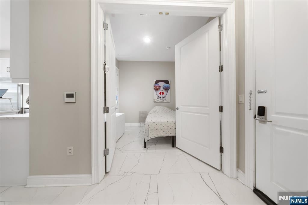 3 Somerset Lane 307
