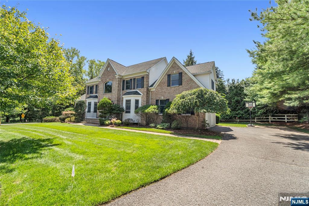 4 Michelle Court