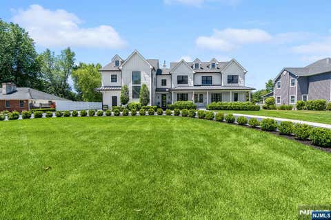 Photo of 255 Boulevard, Pequannock Township, NJ 07444 (MLS # 26024504)