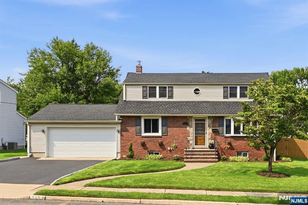 355 Woodland Road
