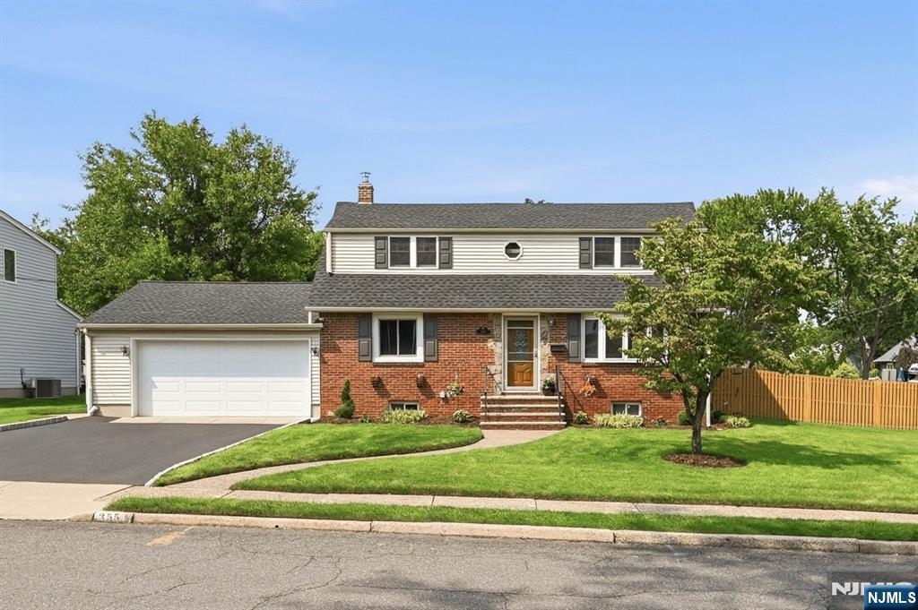 355 Woodland Road
