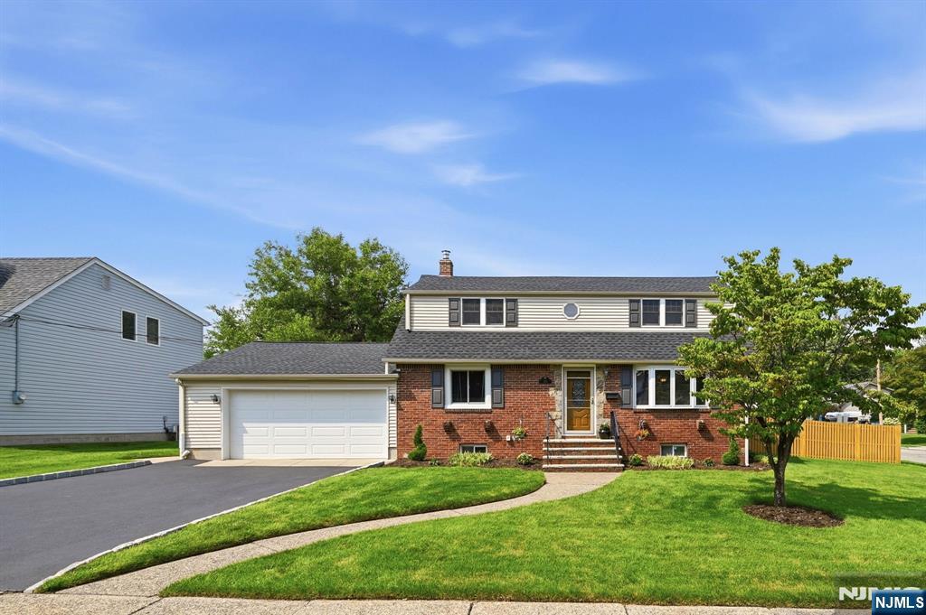 355 Woodland Road