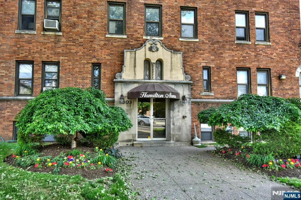 303 Hamilton Place A4
