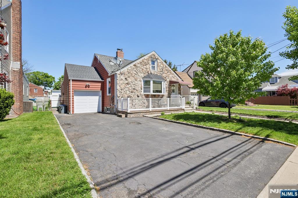 16 Fairmount Avenue