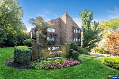 132 Indian Hollow Court Mahwah NJ 07430