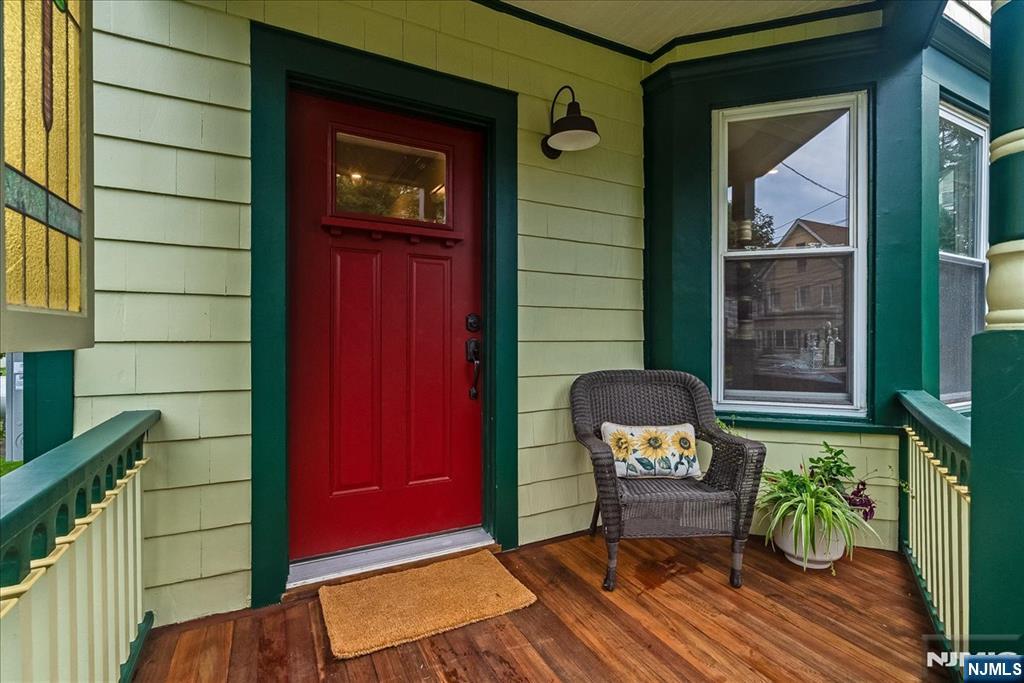 7 Hazelwood Road
