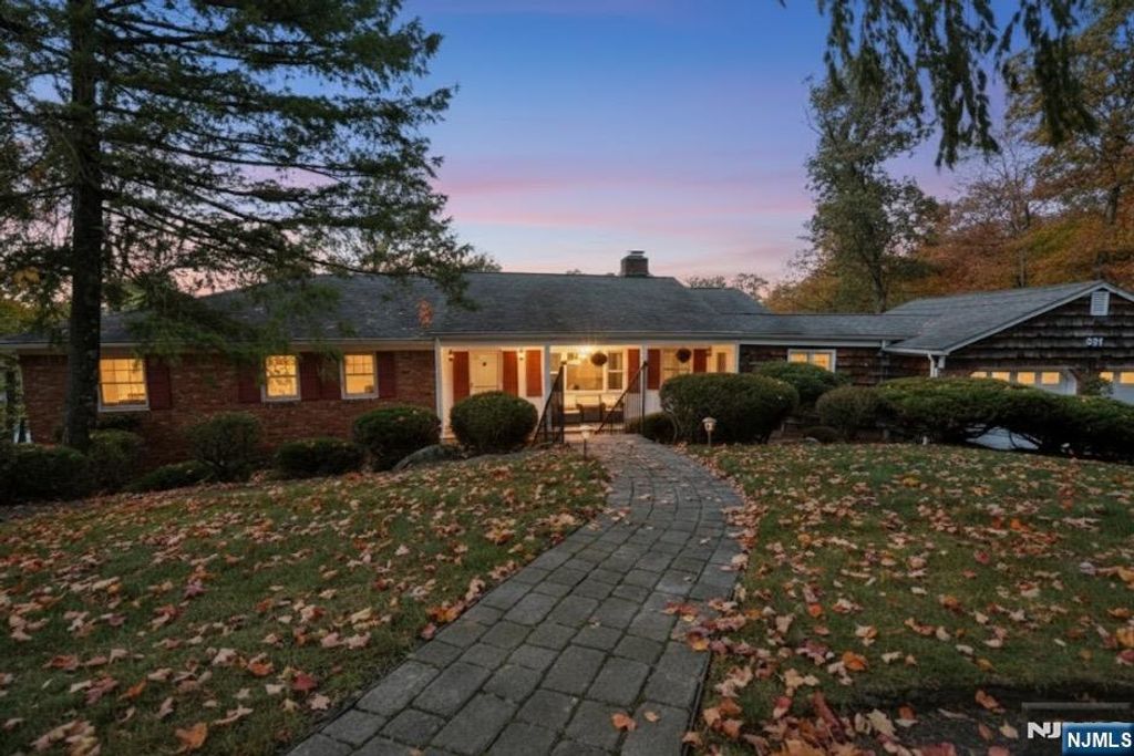 Photo of 951 Berdan Avenue, Wayne, NJ 07470 (MLS # 25035294)