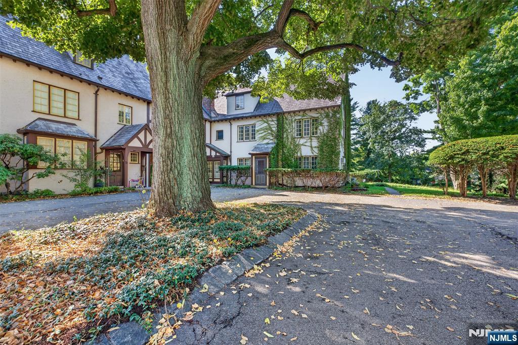 45 Dwight Place 8