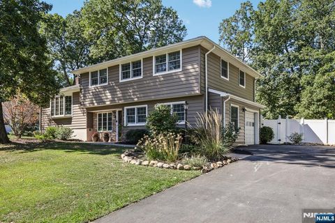 53 Smithfield Road Waldwick NJ 07463