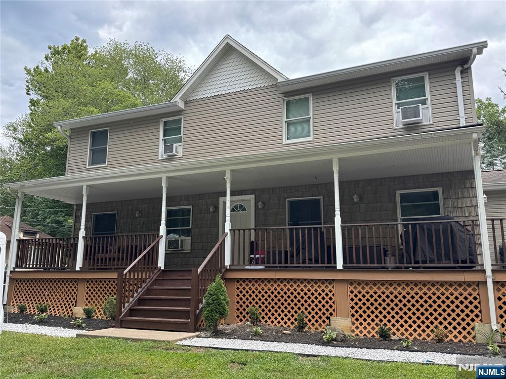 43 Riverside Drive