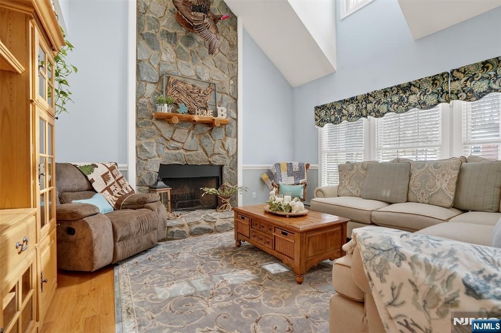 Photo of 40 Cedar Street, Bloomingdale, NJ 07403 (MLS # 26006729)