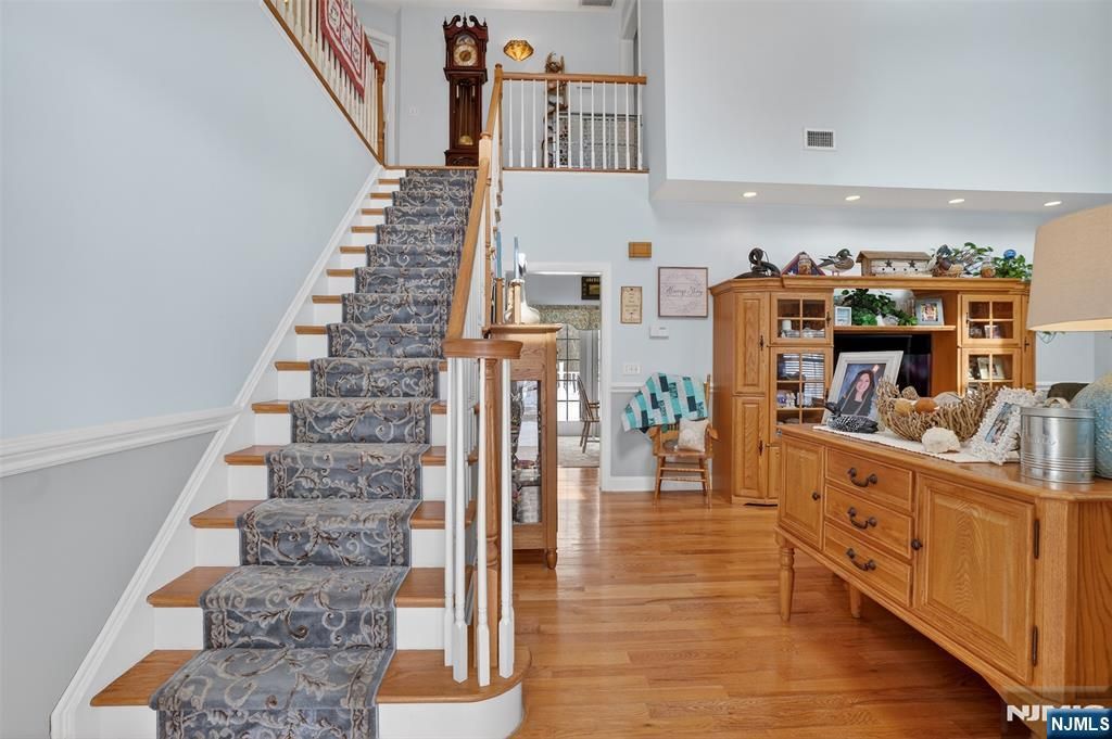 Photo of 40 Cedar Street, Bloomingdale, NJ 07403 (MLS # 26006729)