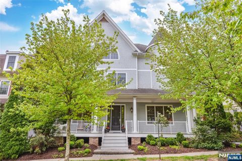 Photo of 3 Christopher Court, Montclair, NJ 07042 (MLS # 26017431)