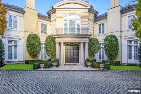 38 Rio Vista Drive Alpine NJ 07620