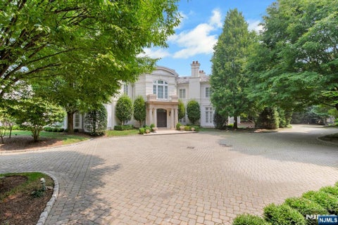 Photo of 38 Rio Vista Drive, Alpine, NJ 07620 (MLS # 26009470)