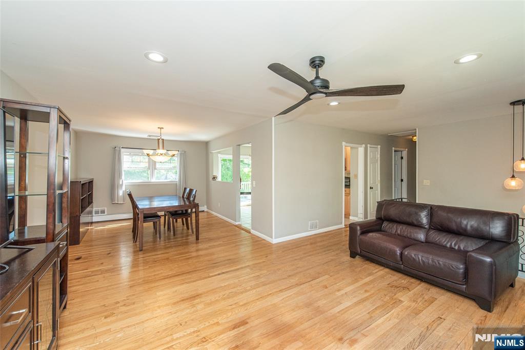 6 Beaumont Place