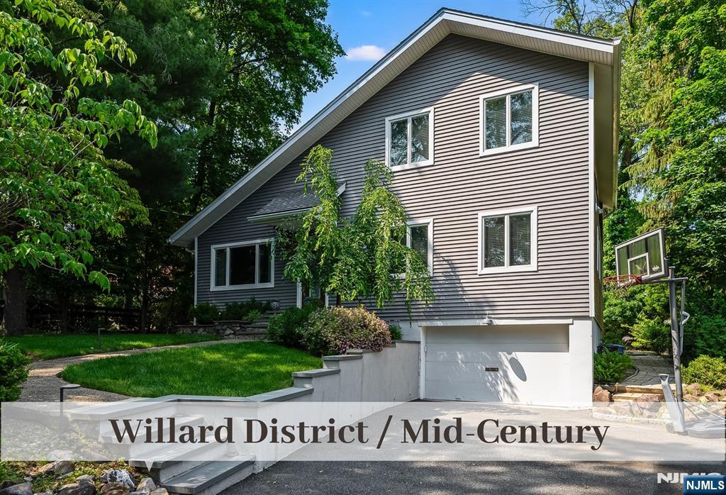 Property for Sale at 75 Wilson Street, Ridgewood, New Jersey - Bedrooms: 3 
Bathrooms: 3 
Rooms: 8  - $1,250,000