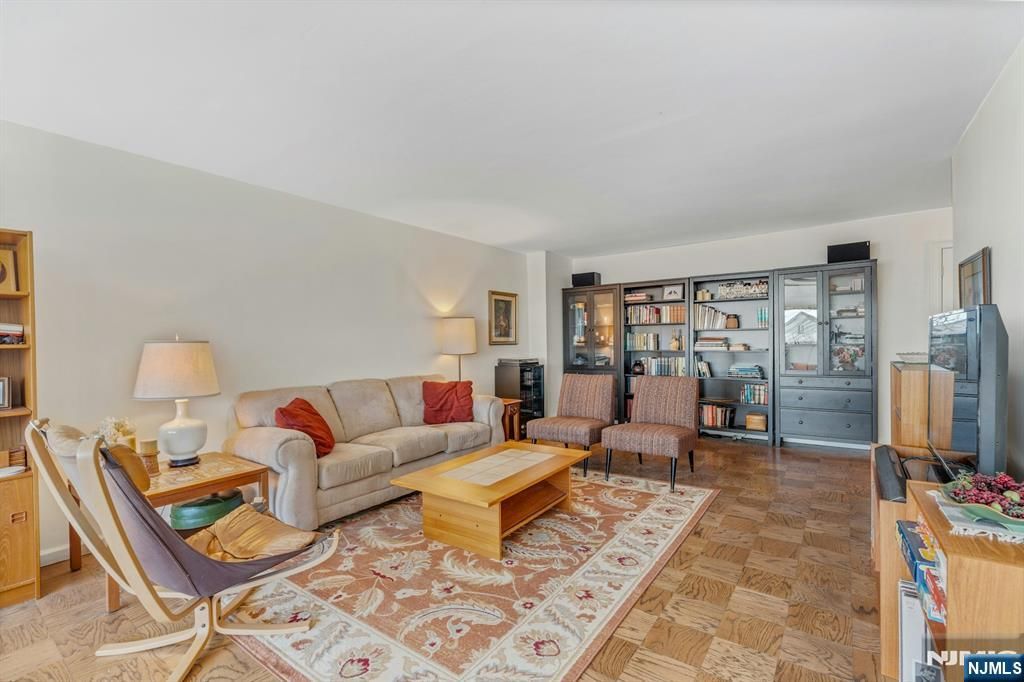 Photo of 2150 Center Avenue #3C, Fort Lee, NJ 07024 (MLS # 26009709)