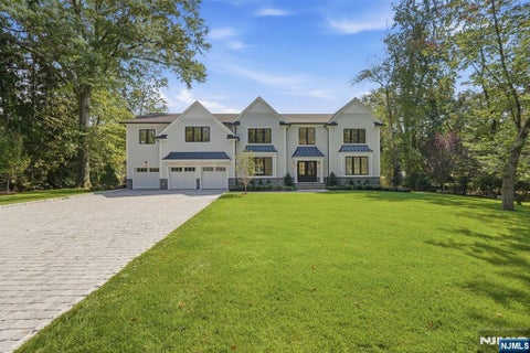 Photo of 432 Glendale Road, Wyckoff, NJ 07481 (MLS # 26023366)