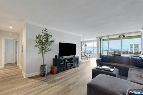 Photo of 6 Horizon Road #2209, Fort Lee, NJ 07024 (MLS # 26003124)