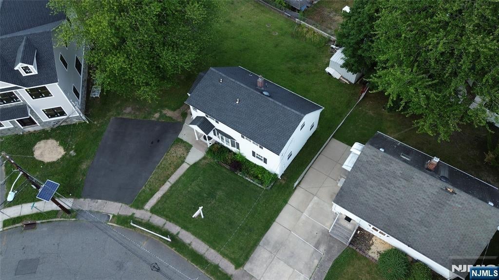 92 Anderson Avenue