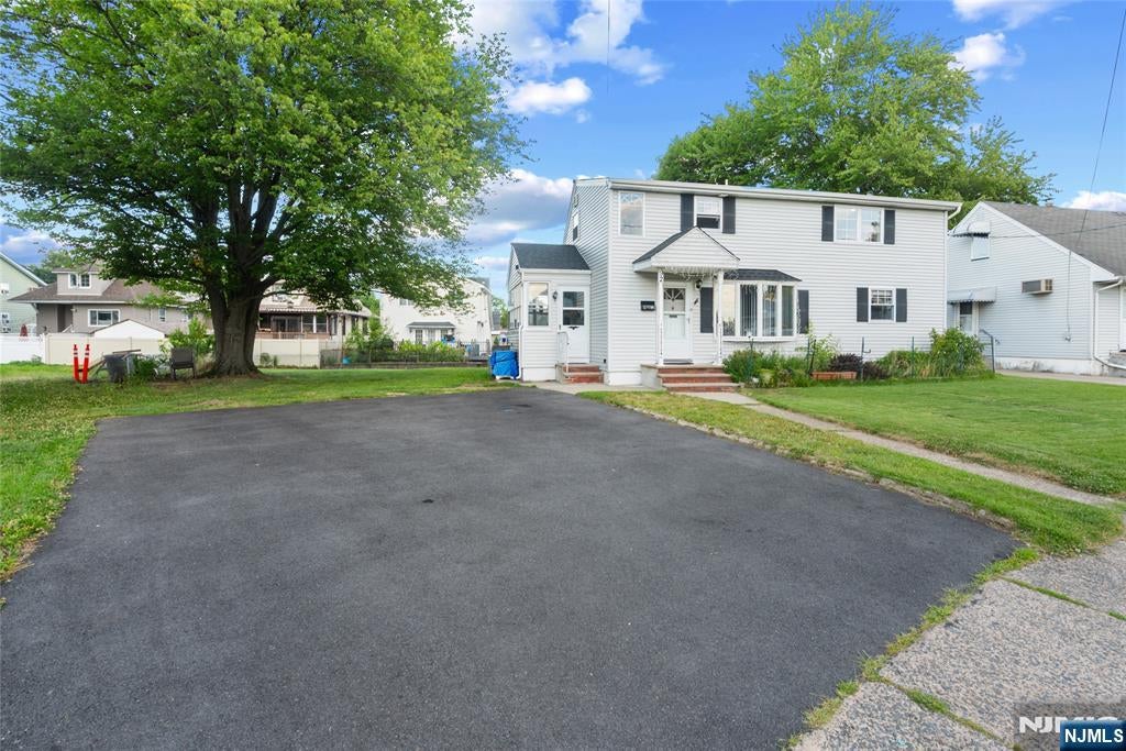 92 Anderson Avenue