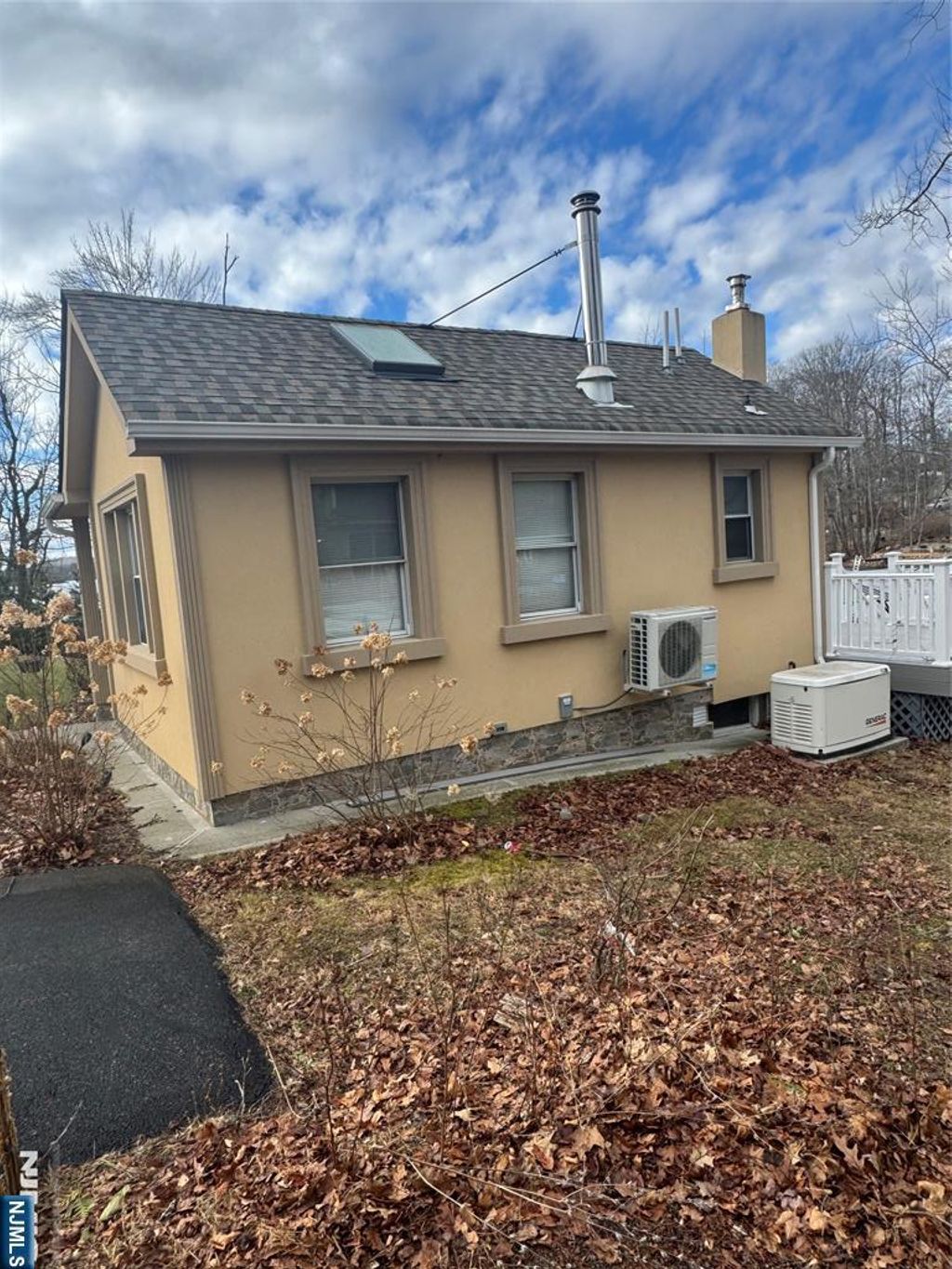 Photo of 33 Race Track Drive, West Milford, NJ 07421 (MLS # 26001505)