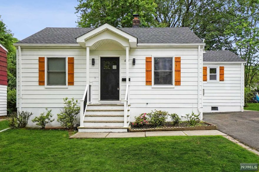 Looking for your perfect Home?? You found it! Whether you are a 1st time home buyer or downsizing. This is your opportunity to own a newly renovated 3 bdrm, 2 1/2 bth home with all the best one flr living has to offer & at a GREAT low price. Features include gorgeous white EIK with gleaming quartz counters, all new coordinated SS appliances, 5 burner gas range, French door style refrigerator with bottom freezer, microwave and dishwasher & plenty of space for prep & storage. Mstr Bdrm consists of an en-suite bathroom and walk in closet. Additional you will enjoy beautifully restored hardwood floors, recessed lighting throughout, stylish double sliding barn doors. The home also offers glass sliders to the maintenance free deck and fenced in level back yard with storage shed. Close to EVERYTHING; Shopping, Some of the BEST restaurants & eateries, mass transit and routes 22, 78 & GSP. All loan types considered and encouraged.Move in ready & set to help you reduce your maintenance cost