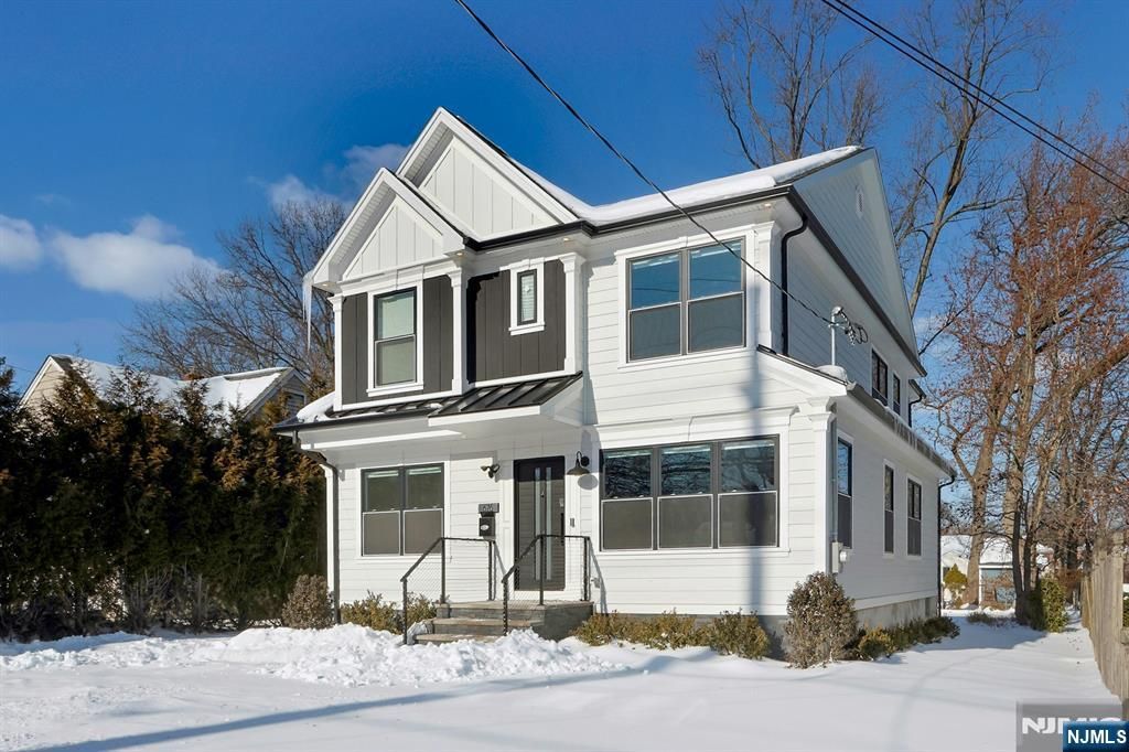 Photo of 676 Ridgewood Road, Oradell, NJ 07649 (MLS # 26004336)