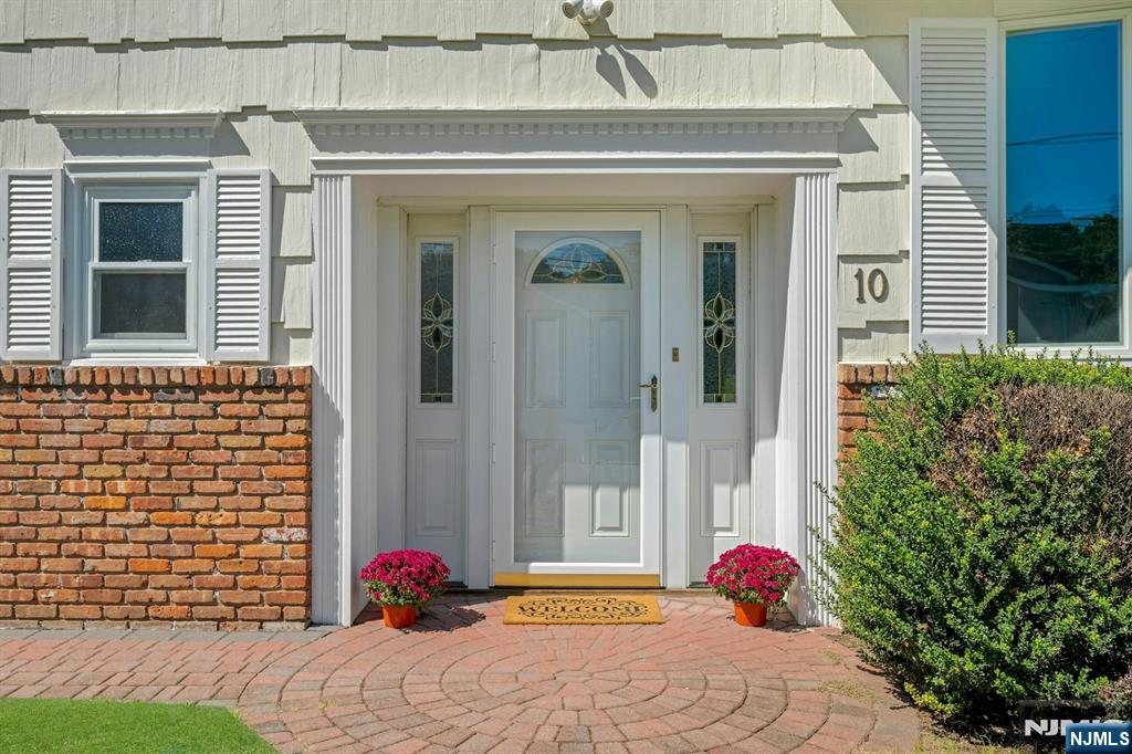10 Klimback Court