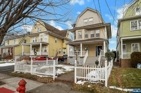 Photo of 53 Oakwood Avenue, Kearny, NJ 07032 (MLS # 25043100)