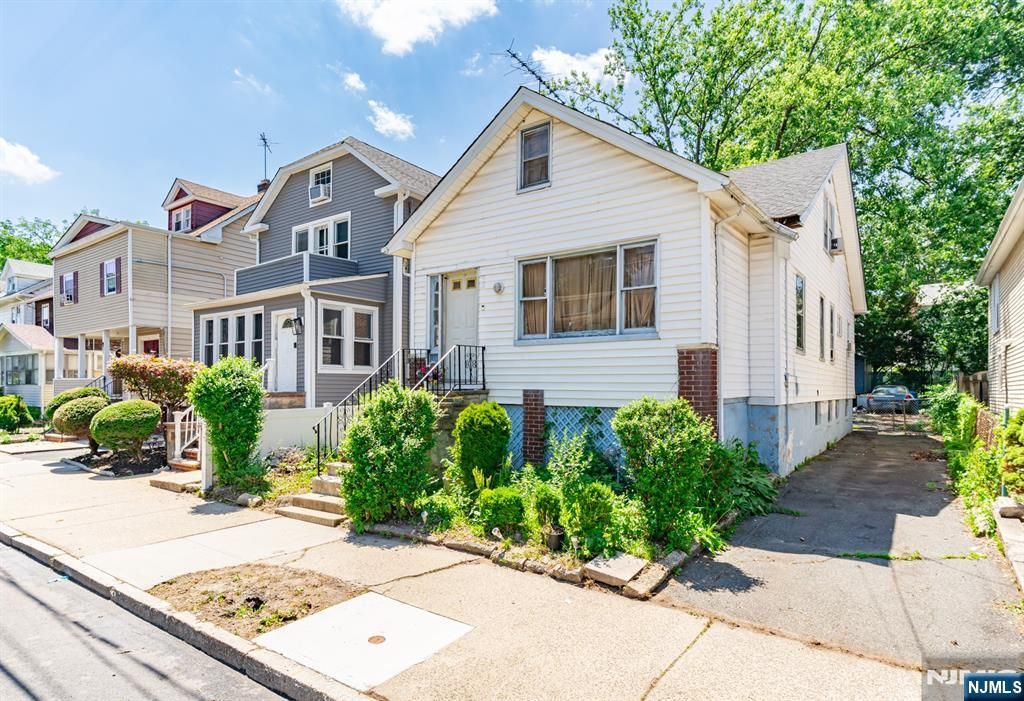 Photo of 213 Kerrigan Boulevard, Newark, NJ 07106 (MLS # 25022588)