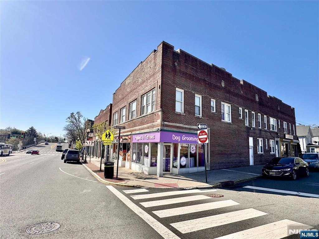 112 Bloomfield