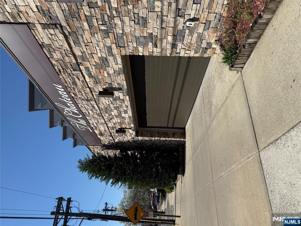 Property for Sale at 555 Gorge Road 3J, Cliffside Park, New Jersey - Bedrooms: 1 
Bathrooms: 1  - $329,000