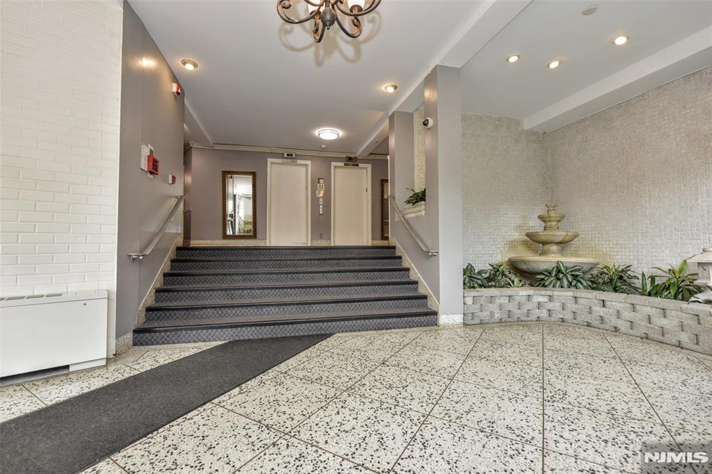 25 Grand Avenue 2J