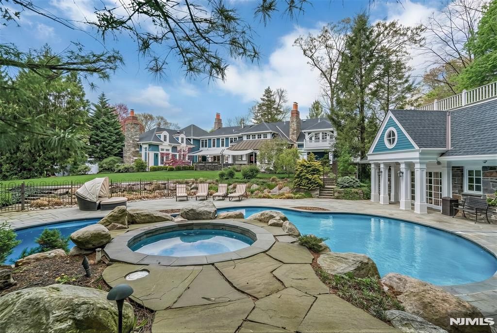 Photo of 97 Heights Road, Ridgewood Village, NJ 07450 (MLS # 26008897)