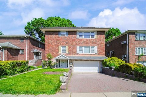 Photo of 1227 Inwood TER #1F & GF, Fort Lee, NJ 07024 (MLS # 26021667)