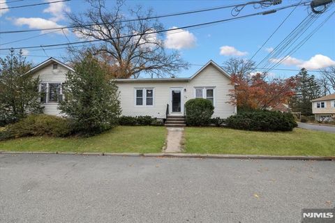 17 Lewis Place Westwood NJ 07675