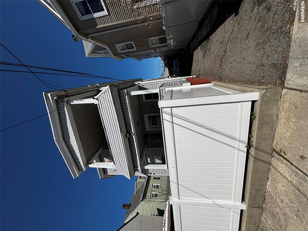 205 Lawrence Street