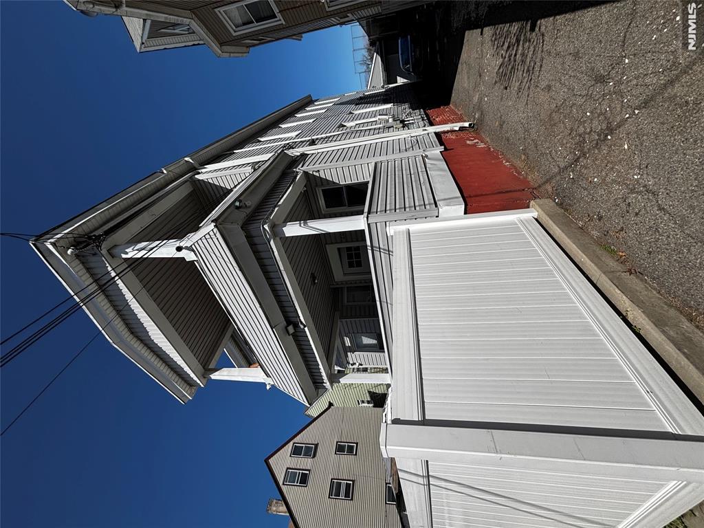 205 Lawrence Street