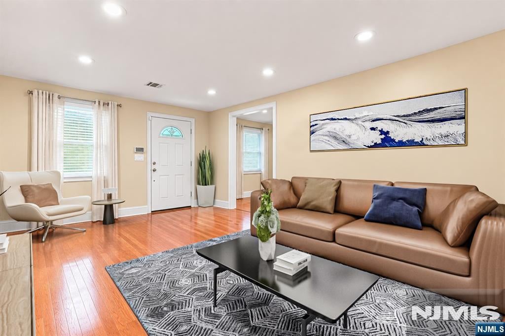 818 Ridge Road