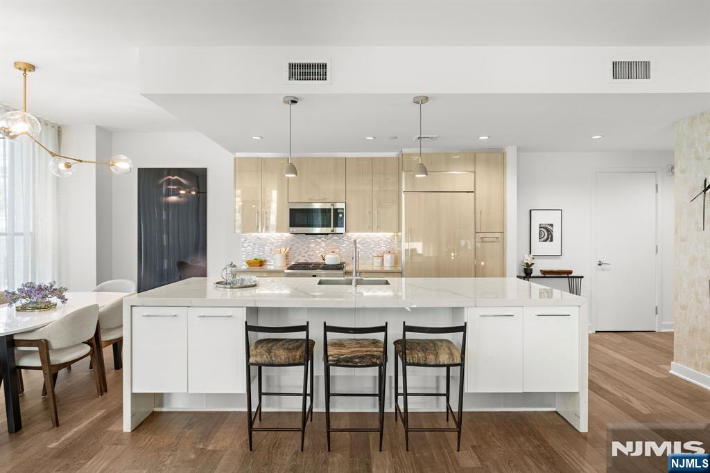1200 Ave At Port Imperial 418